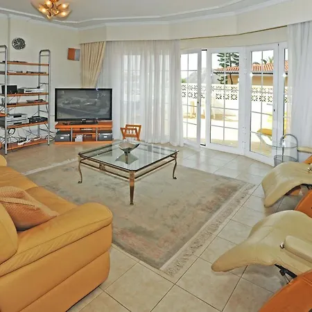 Madrina Villa Chayofa