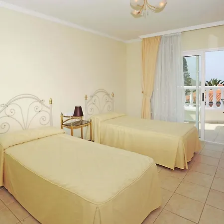 Madrina Vila